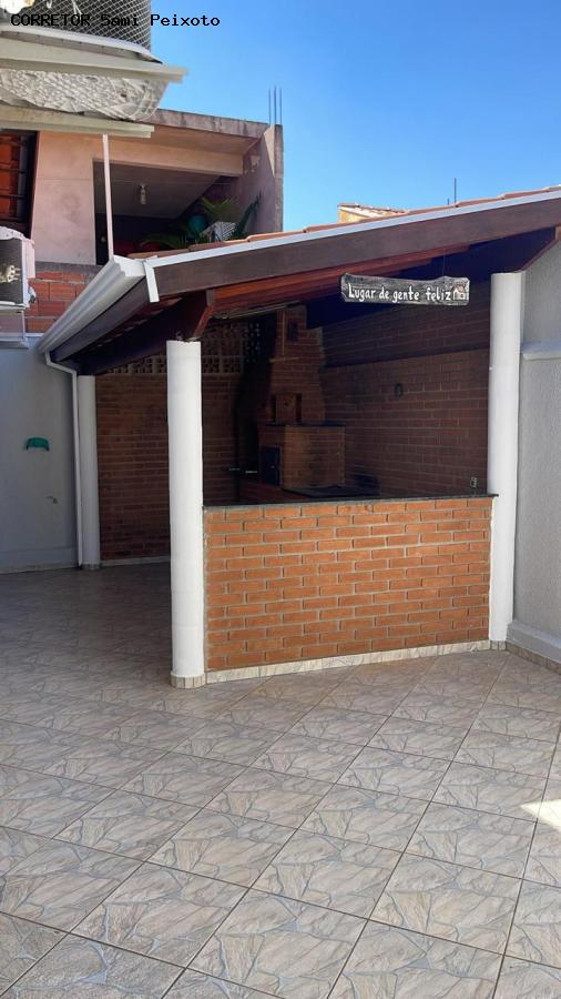 Casa à venda com 2 quartos, 250m² - Foto 25