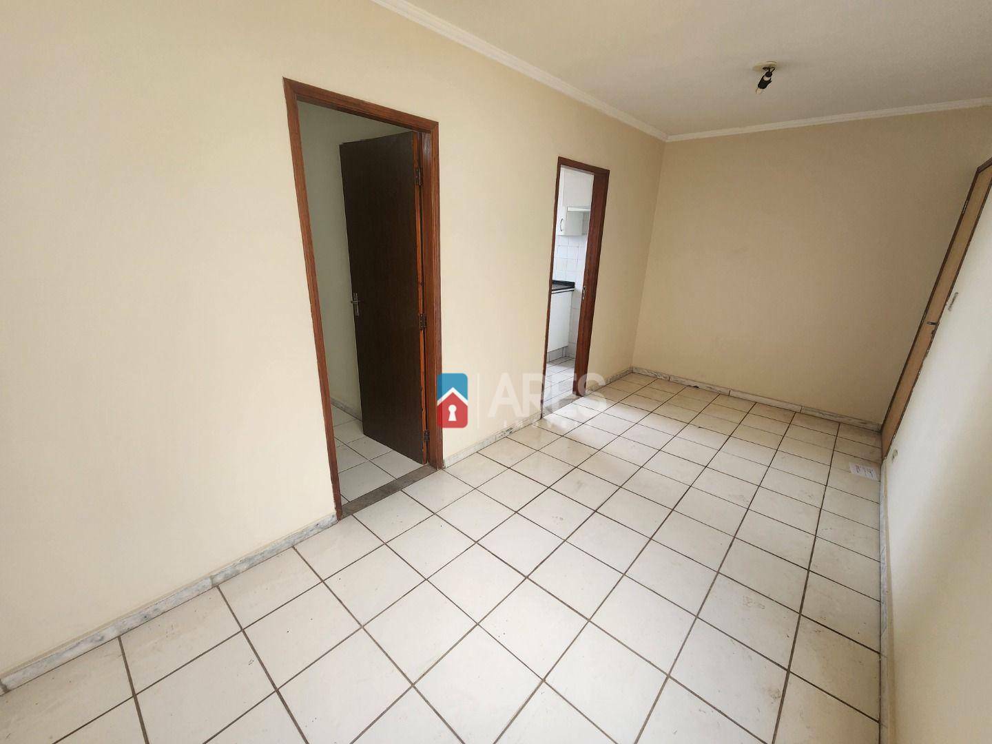 Apartamento para alugar com 3 quartos, 60m² - Foto 3