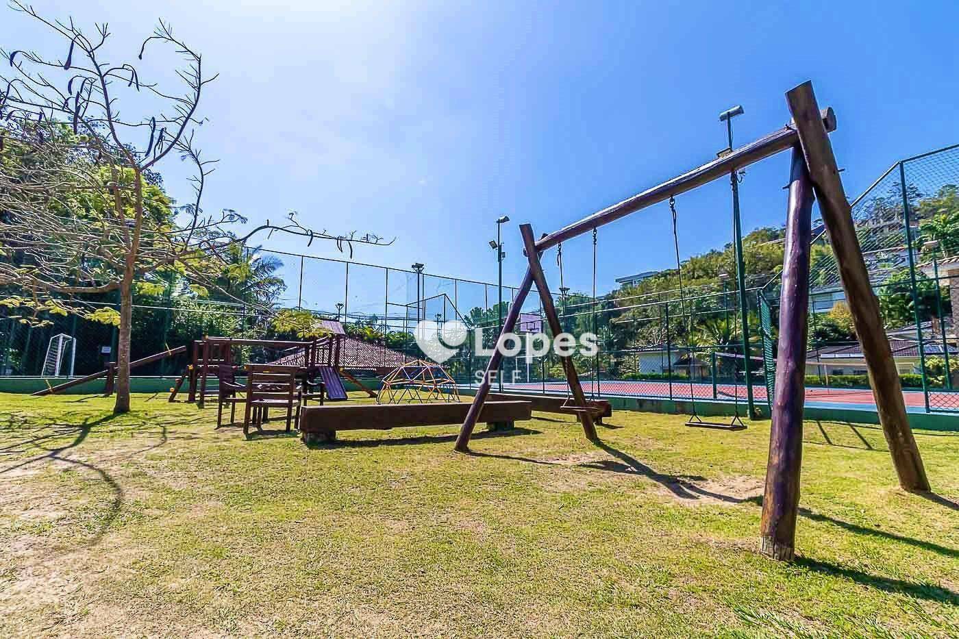 Casa de Condomínio à venda com 4 quartos, 368m² - Foto 23