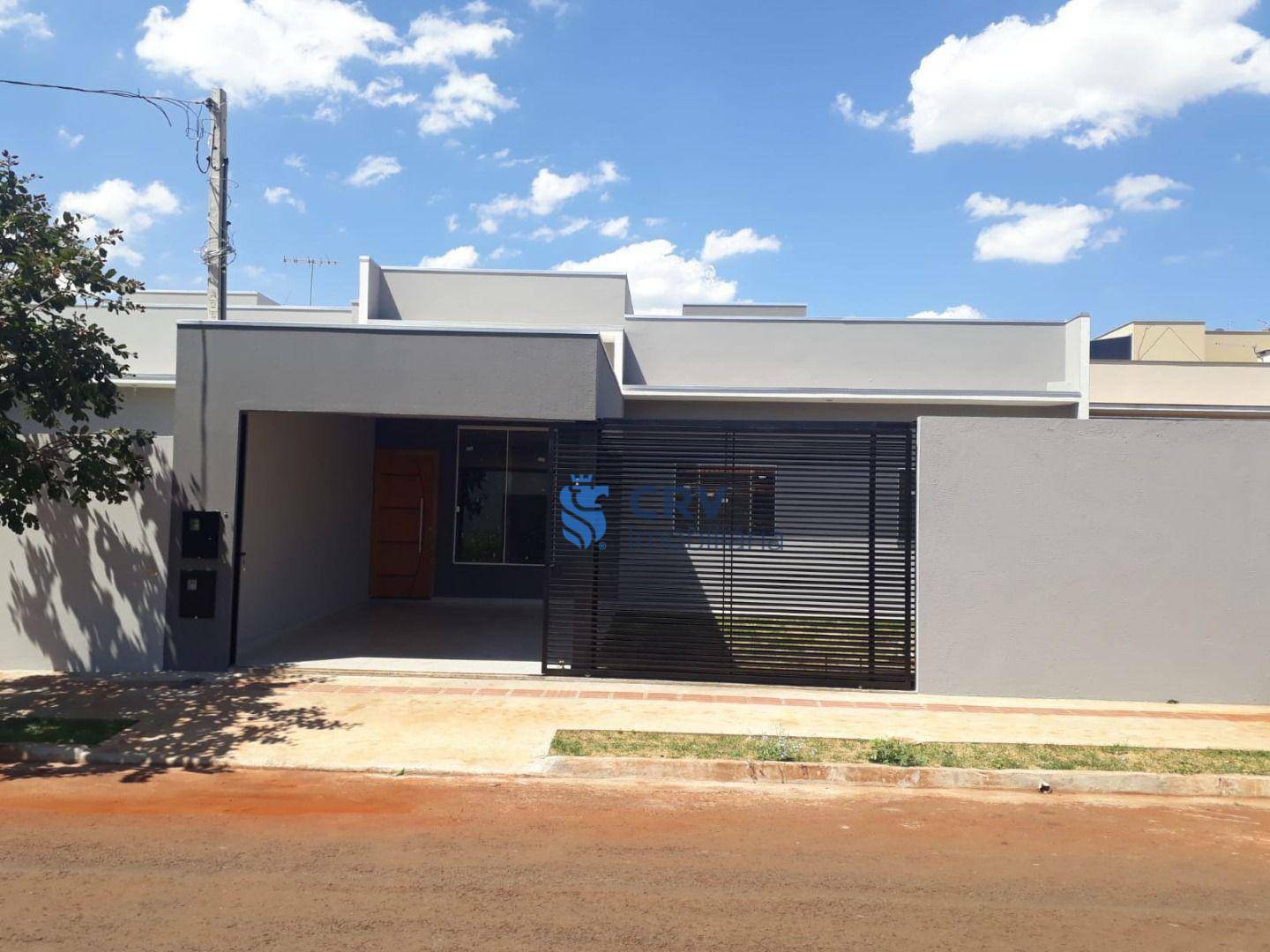 Casa à venda com 3 quartos, 100m² - Foto 1