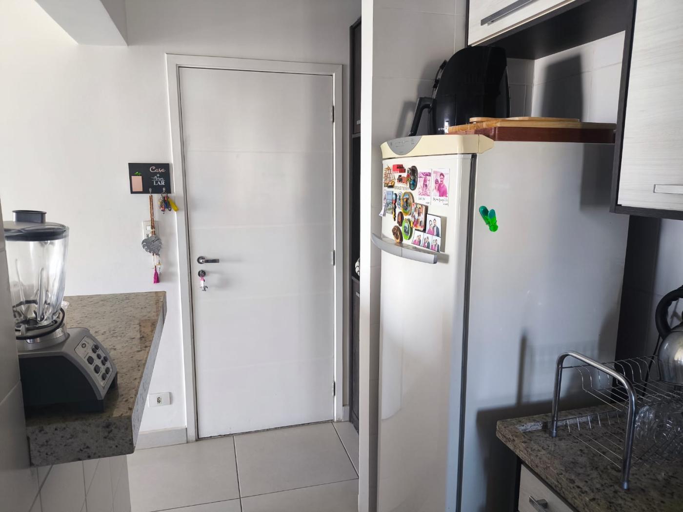 Apartamento à venda com 2 quartos, 70m² - Foto 29