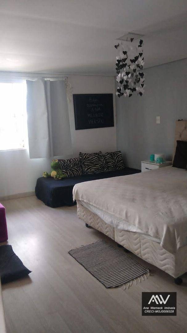 Casa à venda com 5 quartos, 168m² - Foto 21