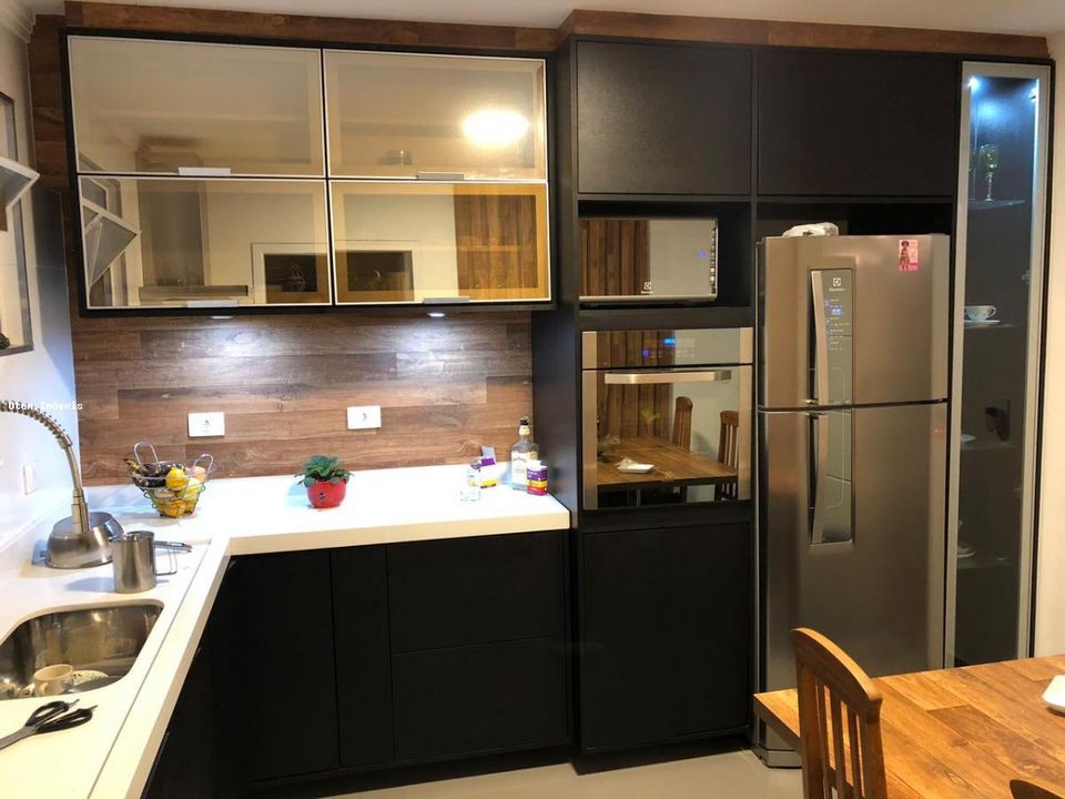 Apartamento à venda com 3 quartos, 142m² - Foto 1