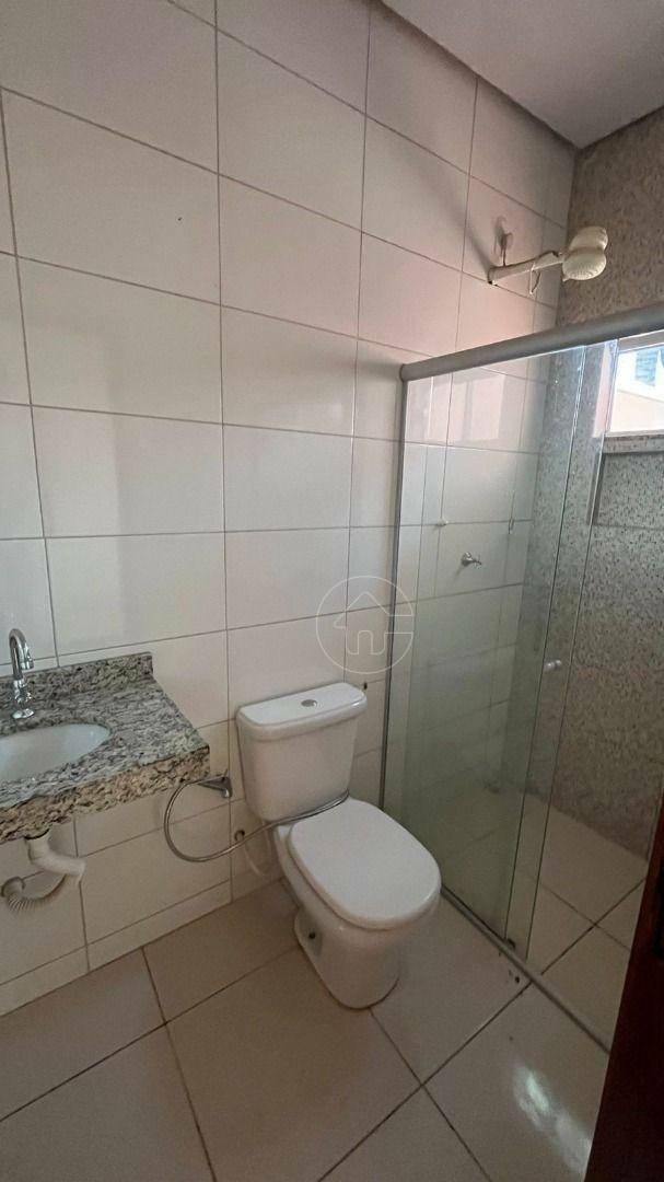 Casa à venda e aluguel com 3 quartos, 270m² - Foto 10