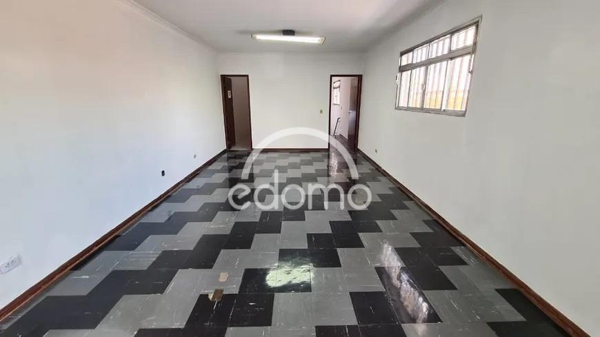 Casa para alugar, 240m² - Foto 1