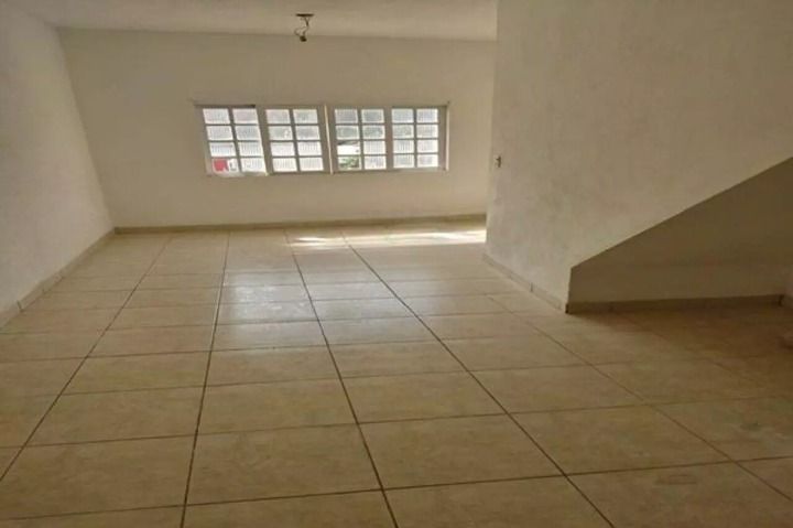 Sobrado à venda com 3 quartos, 240m² - Foto 9