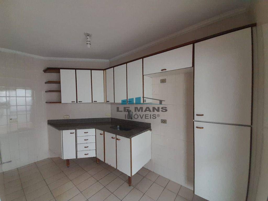 Apartamento à venda com 3 quartos, 196m² - Foto 15