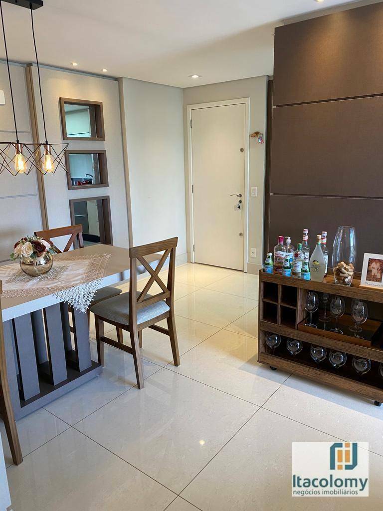 Apartamento à venda com 2 quartos, 72m² - Foto 6