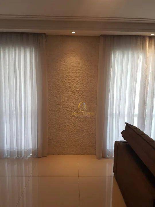 Apartamento à venda com 3 quartos, 194m² - Foto 2