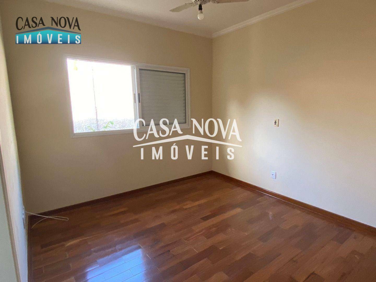 Casa de Condomínio para alugar com 3 quartos, 350m² - Foto 20