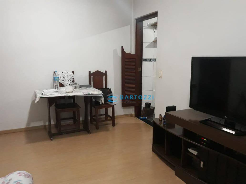 Apartamento à venda com 2 quartos, 64m² - Foto 1