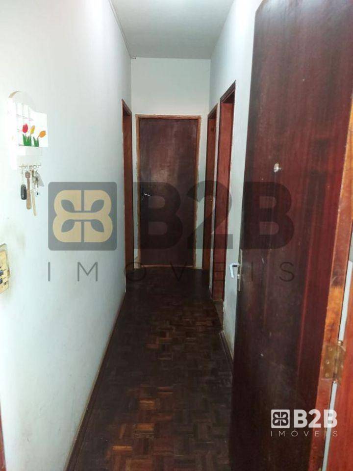 Casa à venda com 5 quartos, 232m² - Foto 14
