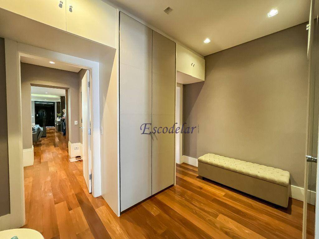 Casa à venda com 4 quartos, 650m² - Foto 35