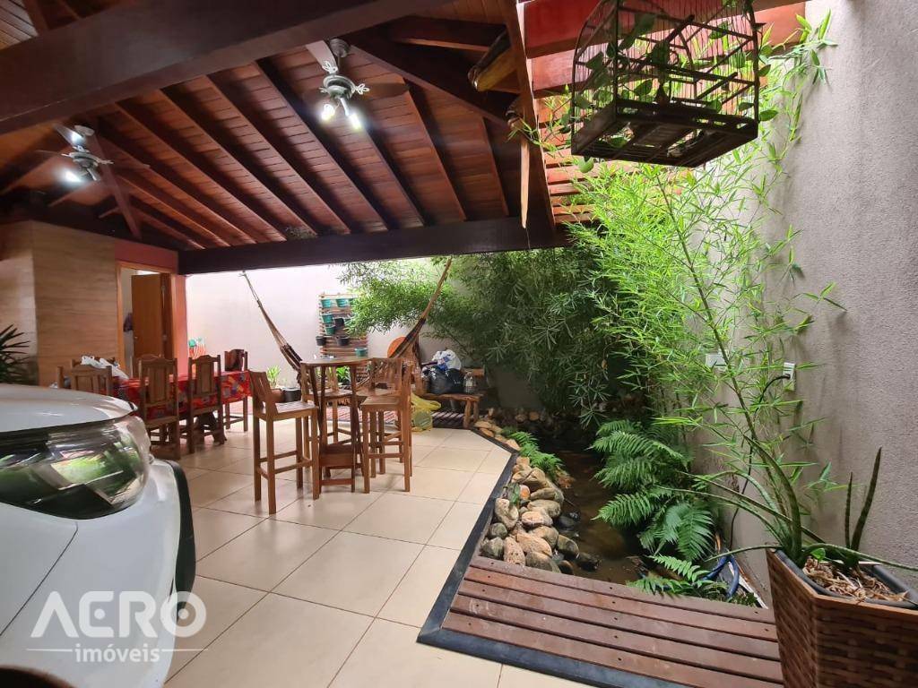 Casa de Condomínio à venda com 3 quartos, 205m² - Foto 16