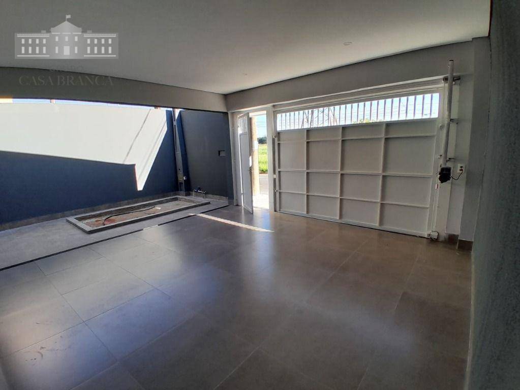 Casa à venda com 3 quartos, 141m² - Foto 3