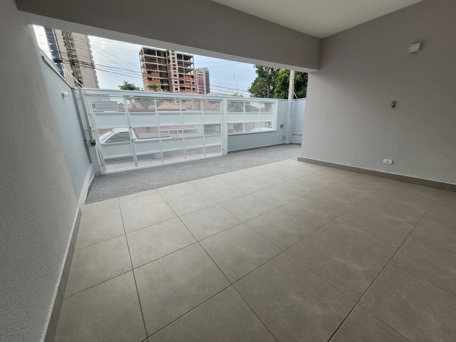 Casa à venda com 3 quartos, 140m² - Foto 1