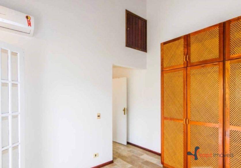 Sobrado à venda com 4 quartos, 350m² - Foto 13