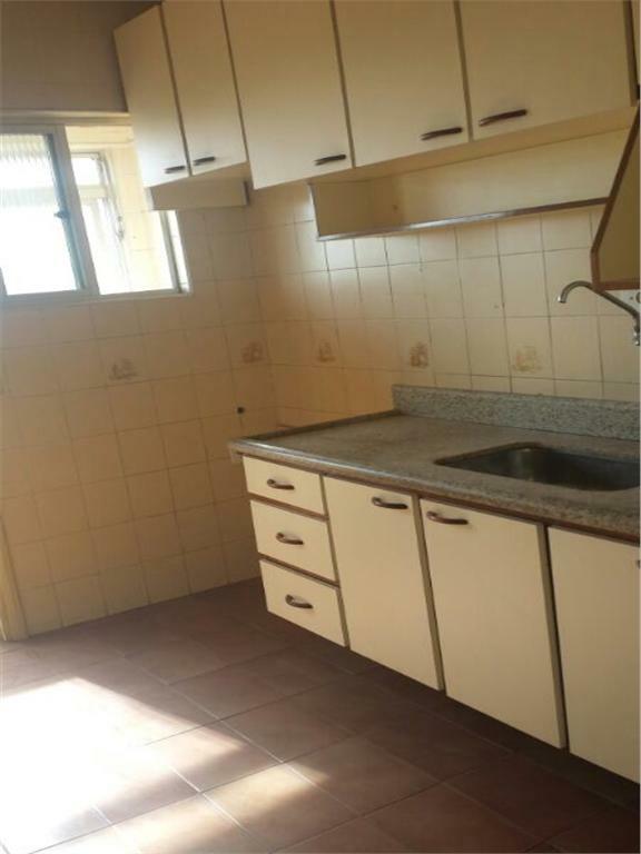 Apartamento à venda com 1 quarto, 1m² - Foto 17