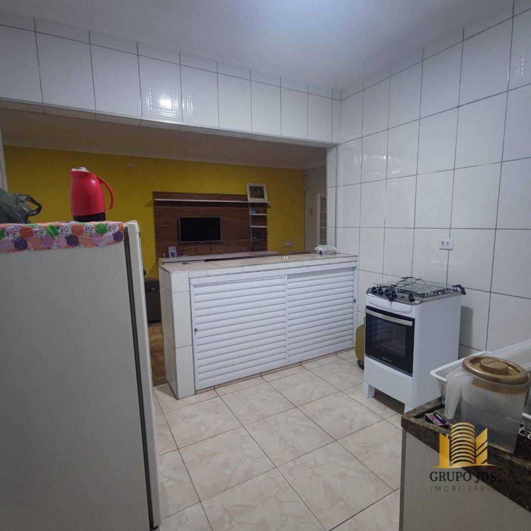 Casa à venda com 3 quartos, 100m² - Foto 7