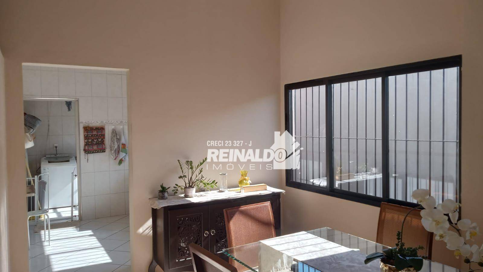 Casa à venda com 3 quartos, 200m² - Foto 4