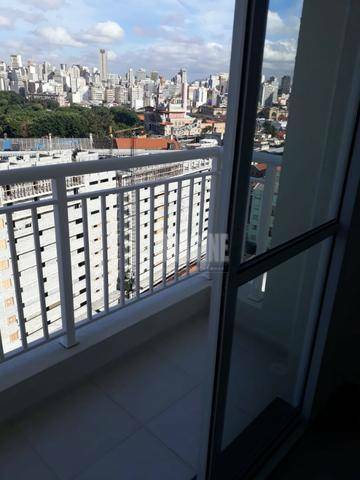 Apartamento à venda com 1 quarto, 32m² - Foto 2