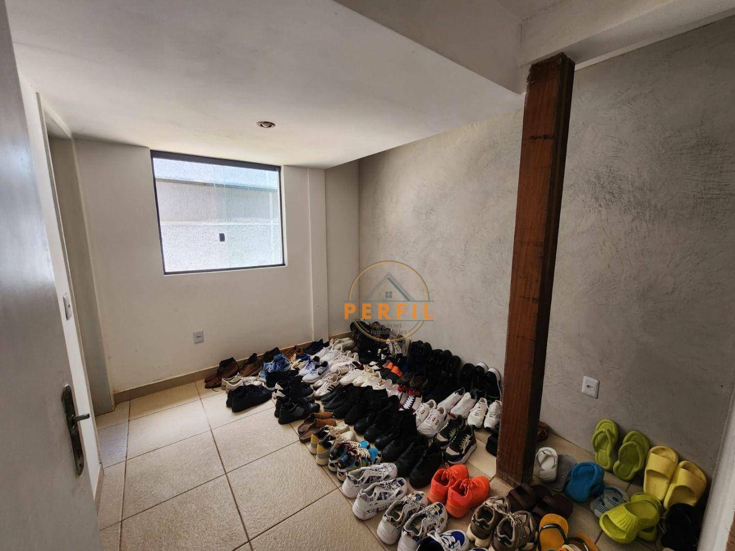 Casa de Condomínio à venda com 5 quartos, 238m² - Foto 21