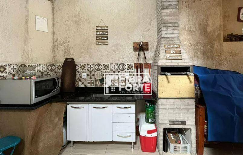 Casa à venda com 2 quartos, 107m² - Foto 8