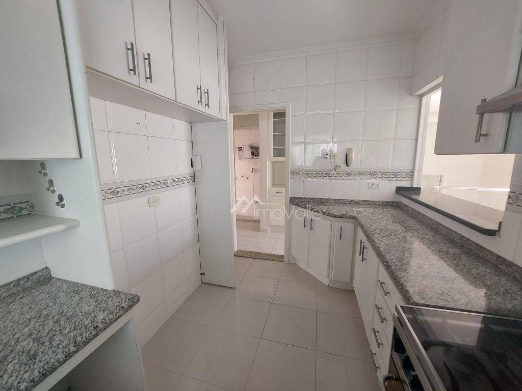 Casa de Condomínio para alugar com 5 quartos, 350m² - Foto 10