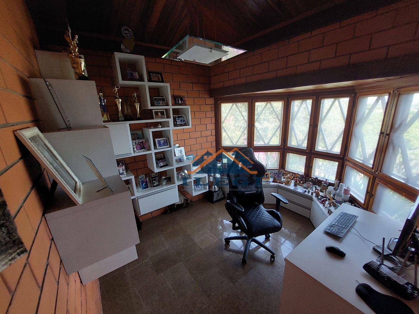 Casa de Condomínio à venda com 4 quartos, 385m² - Foto 21