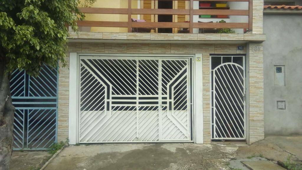 Sobrado à venda com 4 quartos, 300m² - Foto 1