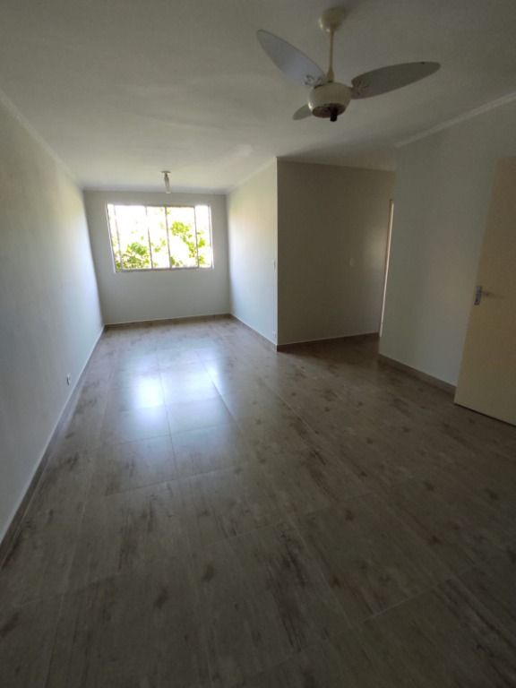 Apartamento à venda com 2 quartos, 68m² - Foto 5