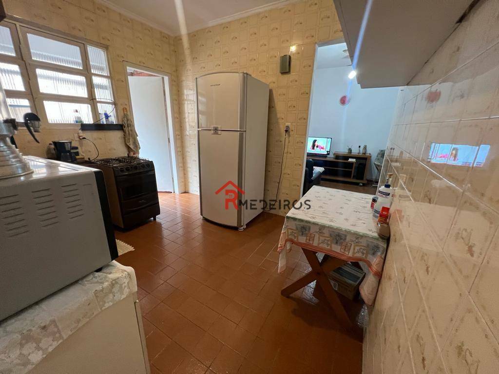 Apartamento à venda com 1 quarto, 72m² - Foto 12