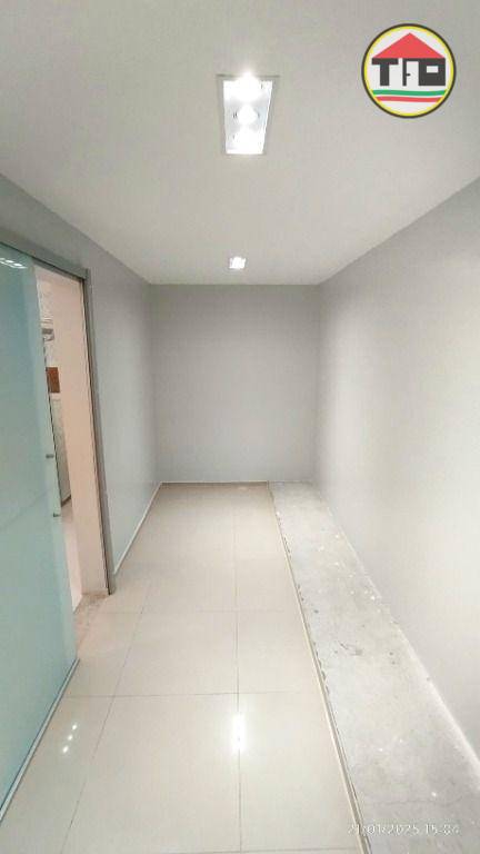 Casa de Condomínio para alugar com 4 quartos, 250m² - Foto 19