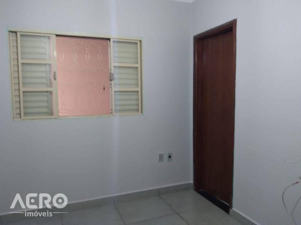 Casa à venda com 3 quartos, 106m² - Foto 18