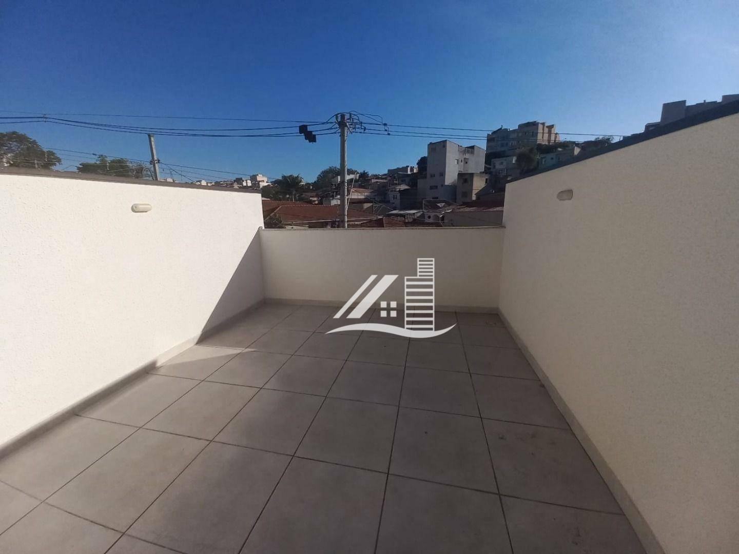 Casa à venda com 3 quartos, 132m² - Foto 2