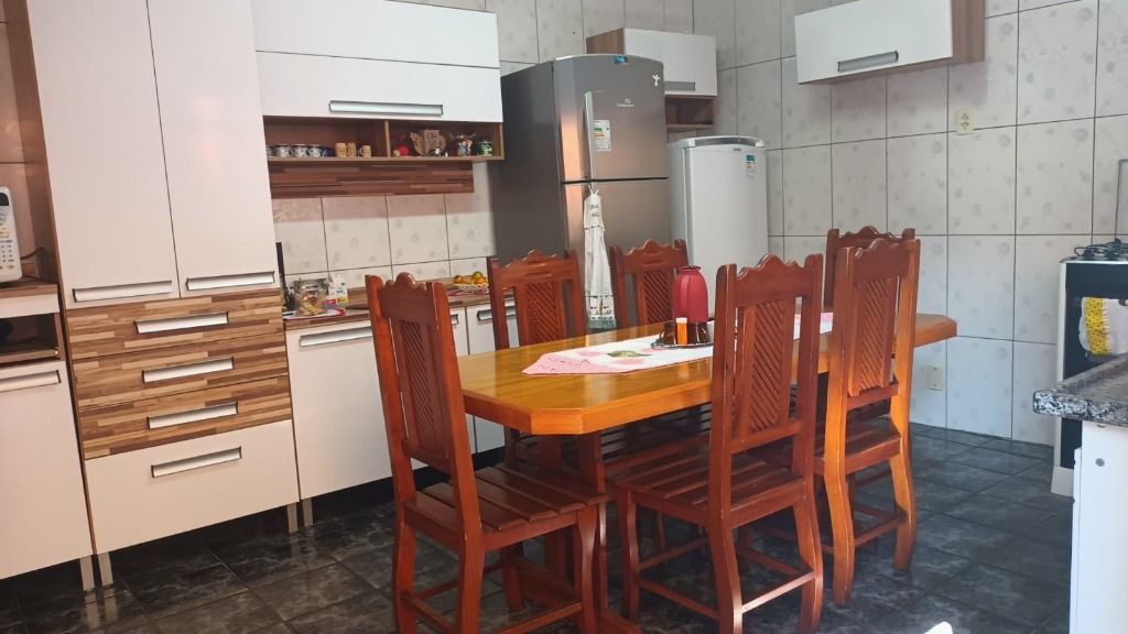 Sobrado à venda com 2 quartos, 190m² - Foto 13