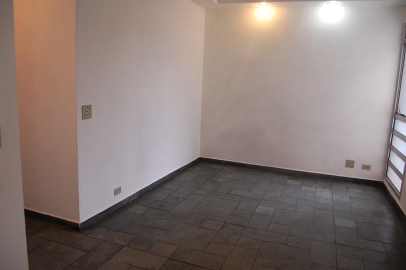 Apartamento à venda com 3 quartos, 90m² - Foto 1