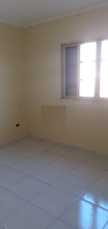 Casa à venda com 1 quarto, 150m² - Foto 12