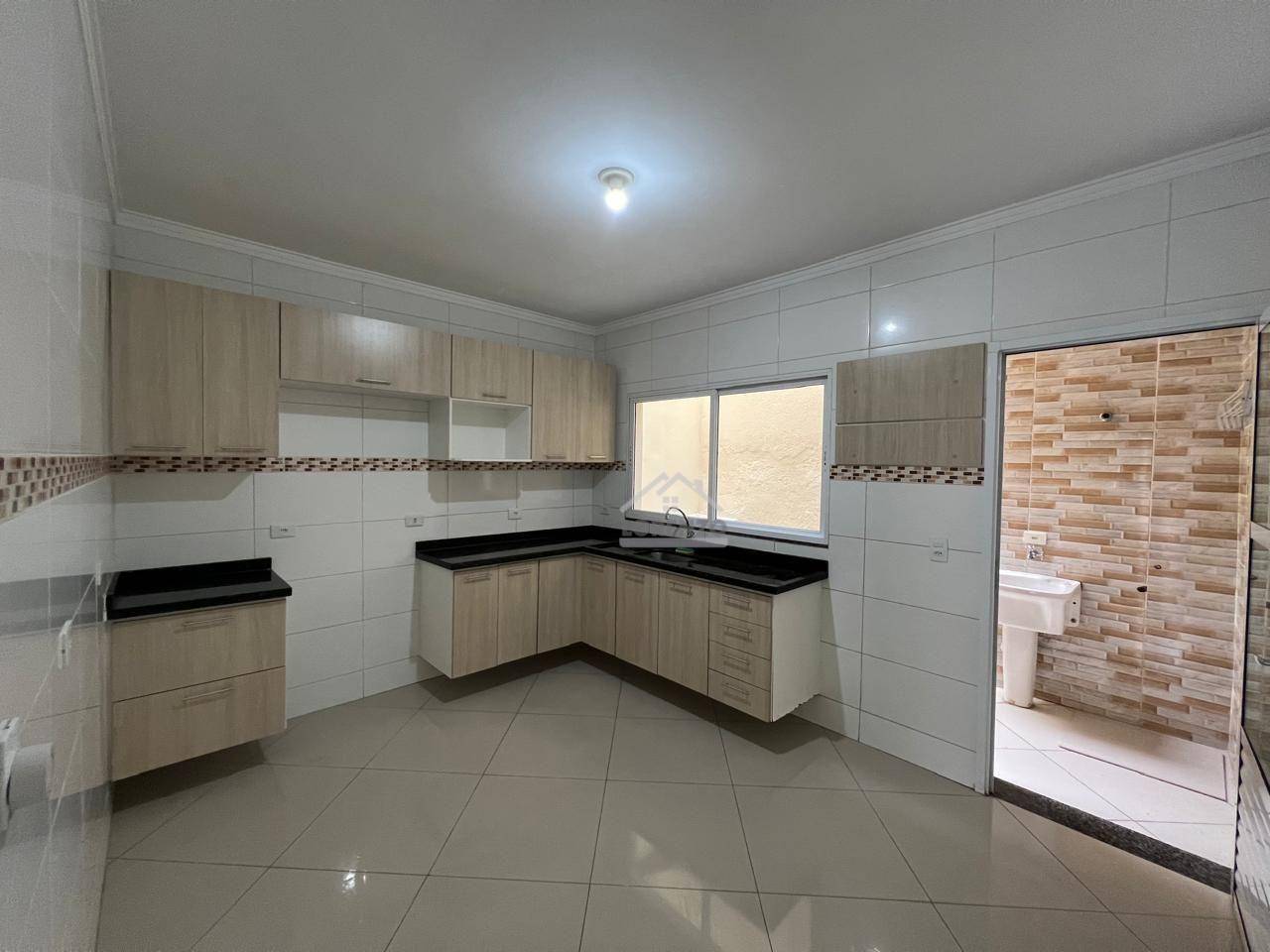 Sobrado à venda com 2 quartos, 75m² - Foto 4