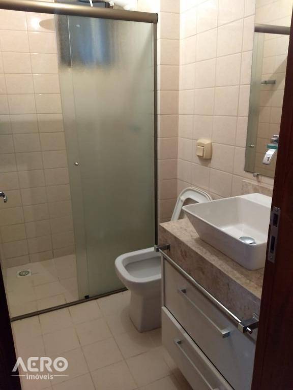 Apartamento à venda com 3 quartos, 80m² - Foto 9