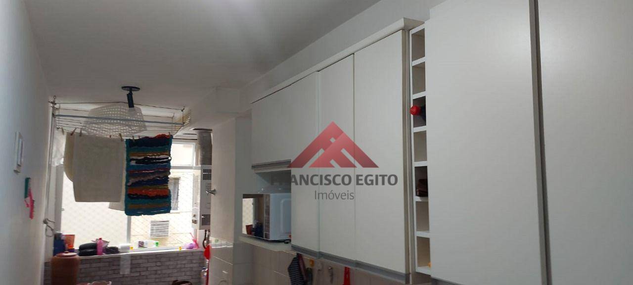 Apartamento à venda com 3 quartos, 72m² - Foto 4