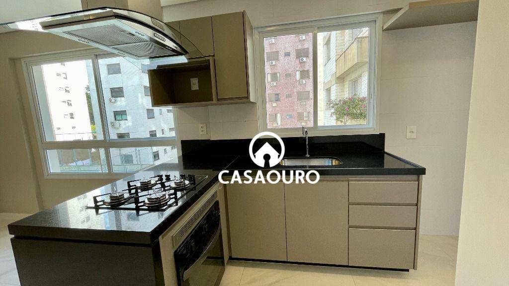 Apartamento para alugar com 2 quartos, 70m² - Foto 8