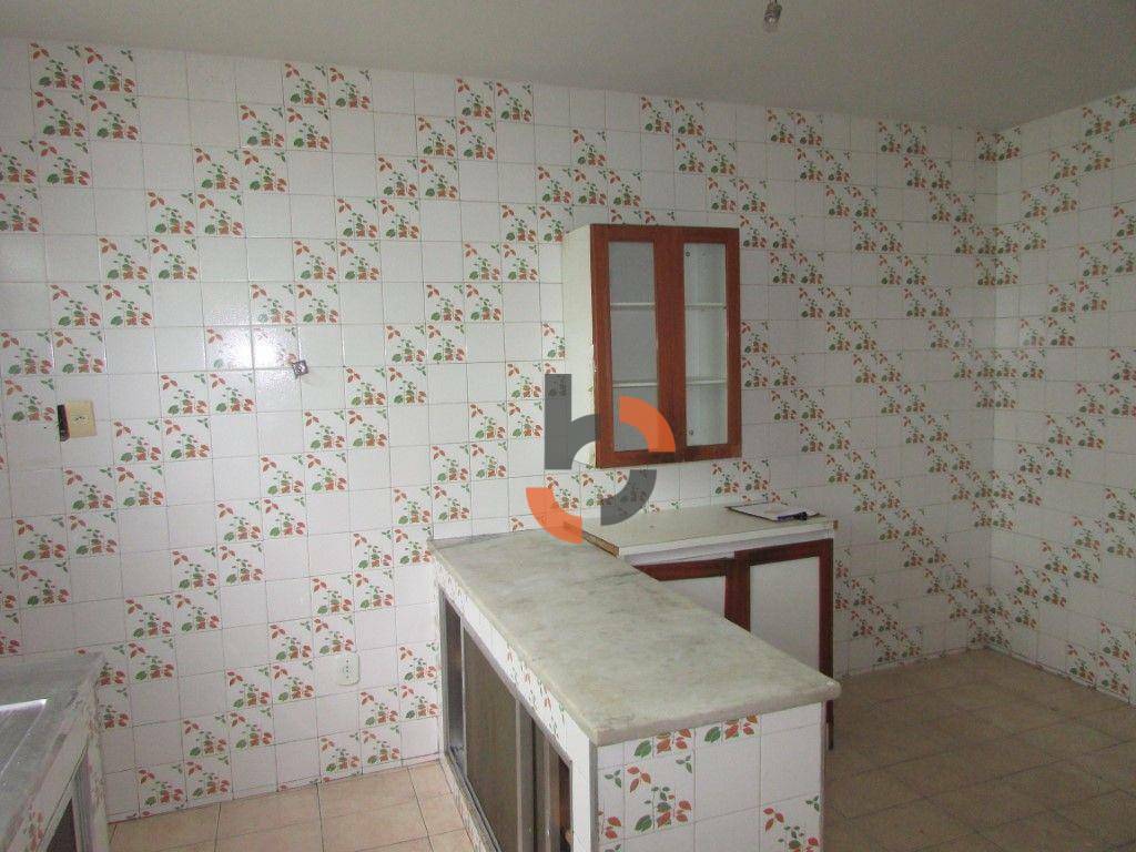 Apartamento à venda com 3 quartos, 97m² - Foto 3