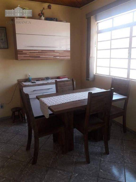 Casa à venda com 5 quartos, 130m² - Foto 6