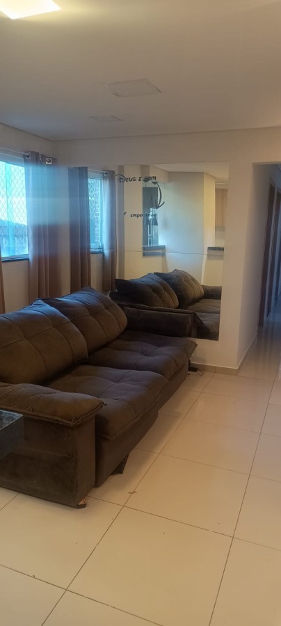 Apartamento à venda com 3 quartos, 75m² - Foto 2