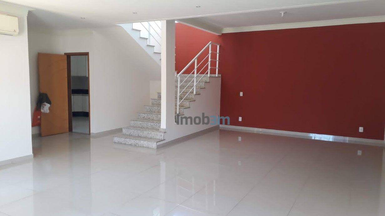 Sobrado à venda com 5 quartos, 300m² - Foto 3