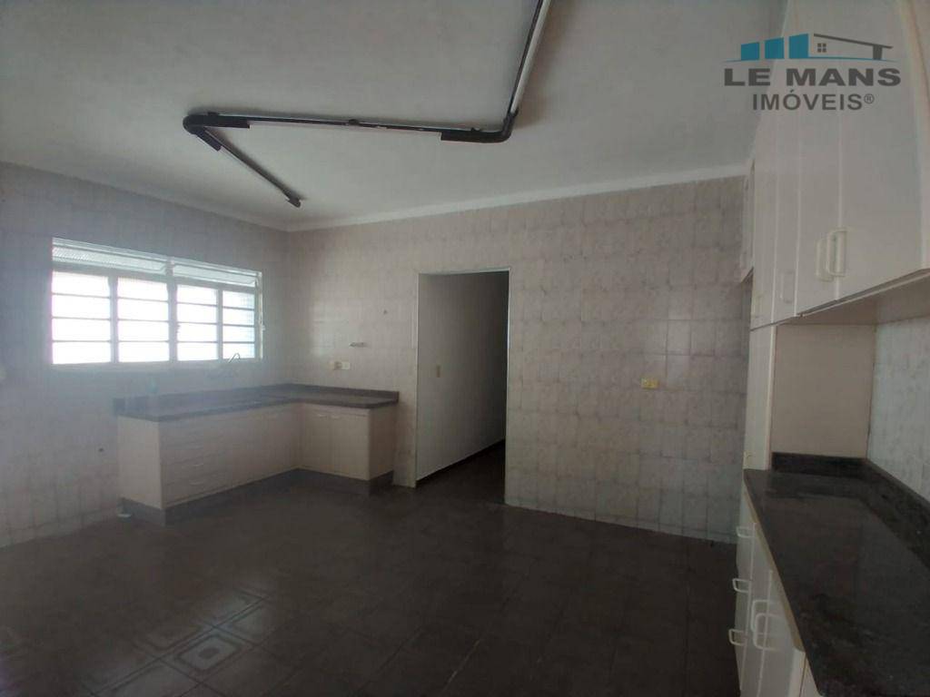 Casa à venda com 3 quartos, 180m² - Foto 6