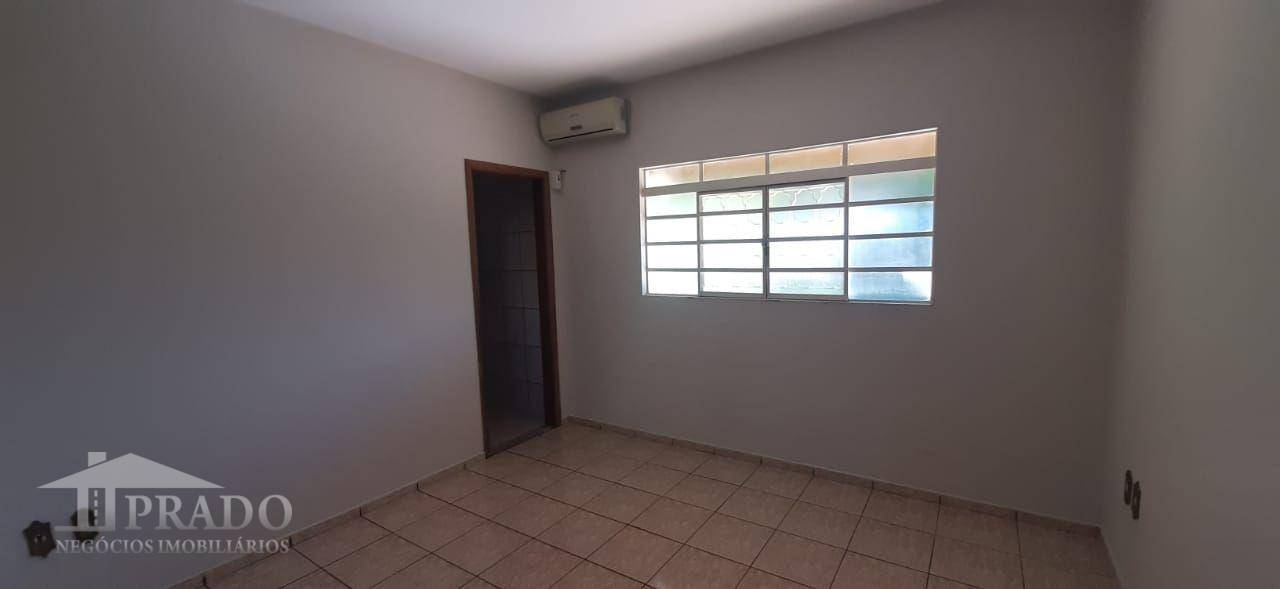 Casa à venda com 4 quartos, 160m² - Foto 24