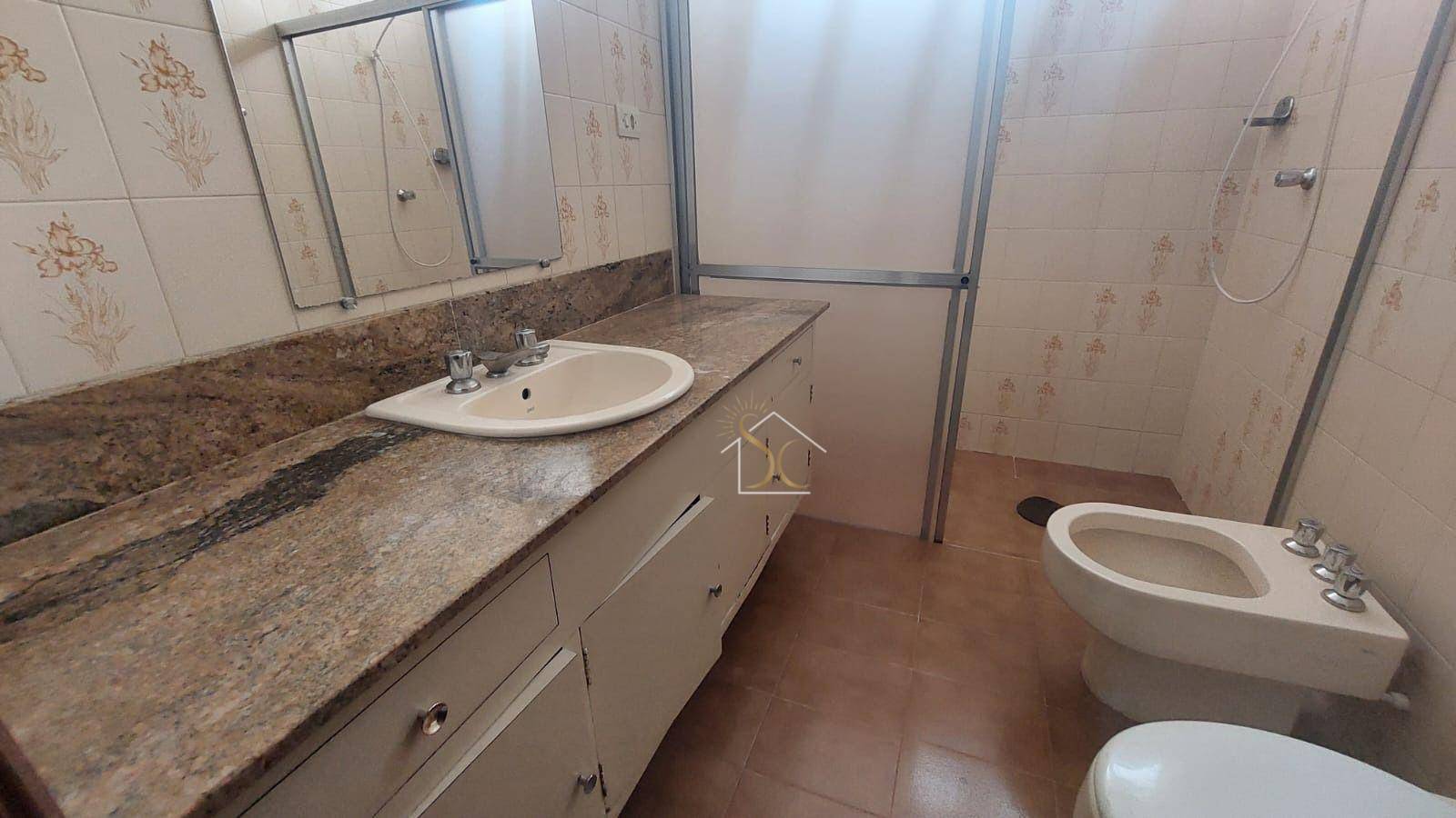 Casa para alugar com 3 quartos, 300M2 - Foto 9