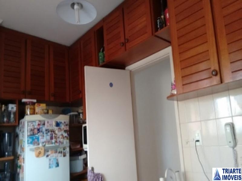 Apartamento à venda com 2 quartos, 66m² - Foto 11